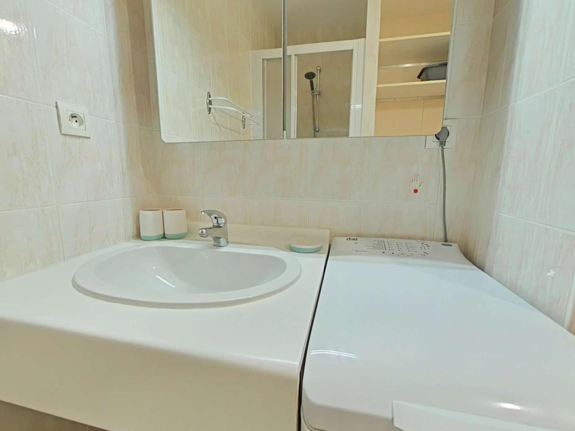 Appartement 2 Pieces Avec Parking Prive, Proche Plage Et Commerces, Saint-Gilles-Croix-De-Vie - Fr-1-224-783 外观 照片